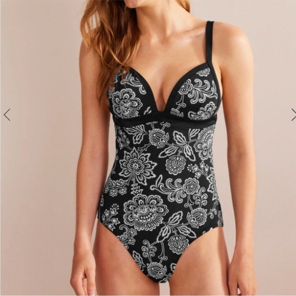 Boden Women’s Floral Triangle Panelled Swimsuit - Size 4 - Picture 1 of 7